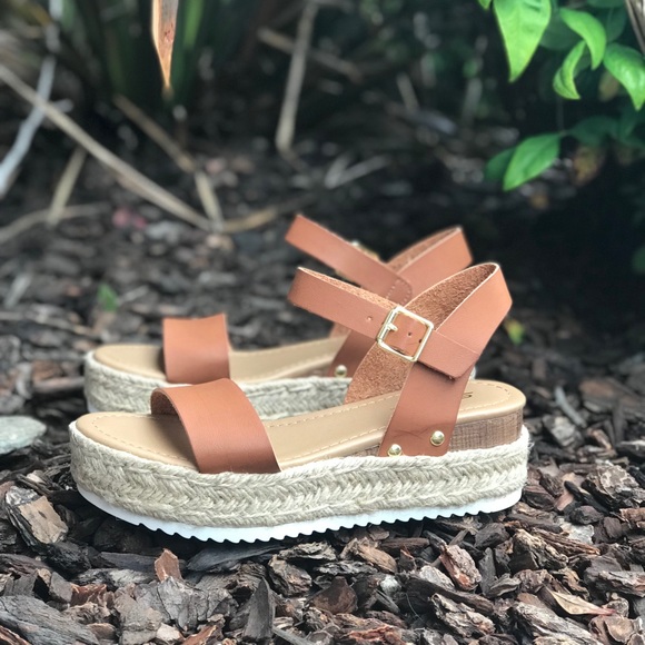 Tan double strap espadrille sandal - Picture 4 of 7